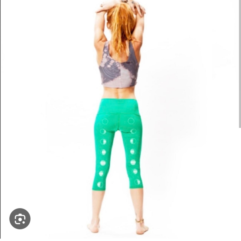 Teeki Capri yoga leggings